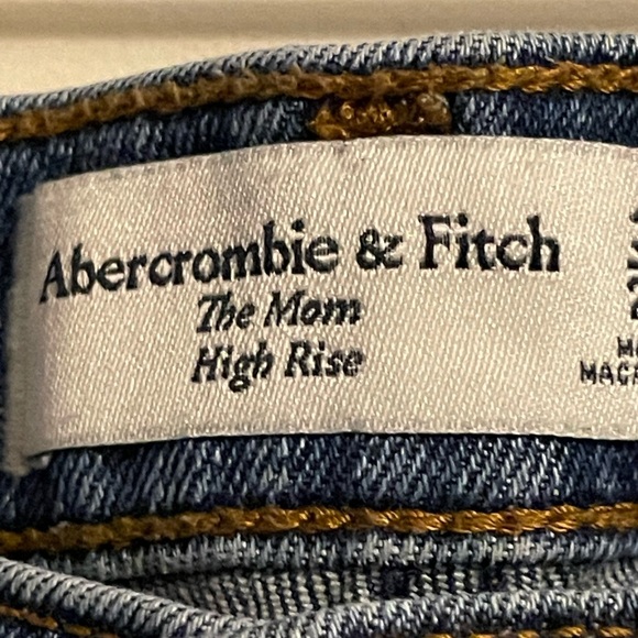 Abercrombie and Fitch The Mom High Rise Blue Denim Jean Size 35/20 Short - Picture 7 of 15
